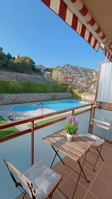 リョレート・デ・マルApartamento La Brisa Para 4, Con Piscina Y Parkingアパートメント